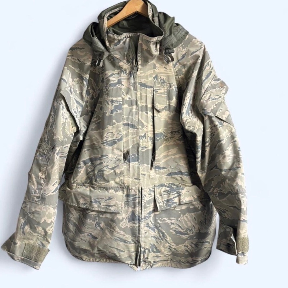U.S. Air Force APECS (All-Purpose Environmental Clothing System) Gore-Tex parka